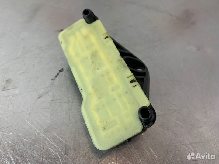 Распределитель тока Mercedes E-Class W213 OM654