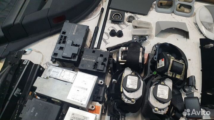 Салон в сборе на Mercedes Benz W211 S211