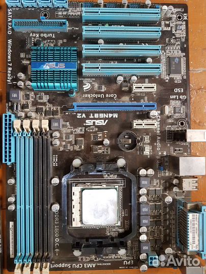 Материнская плата