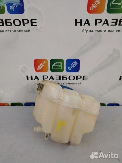 Бачок расширительный Volkswagen Touareg 7P5 cmta