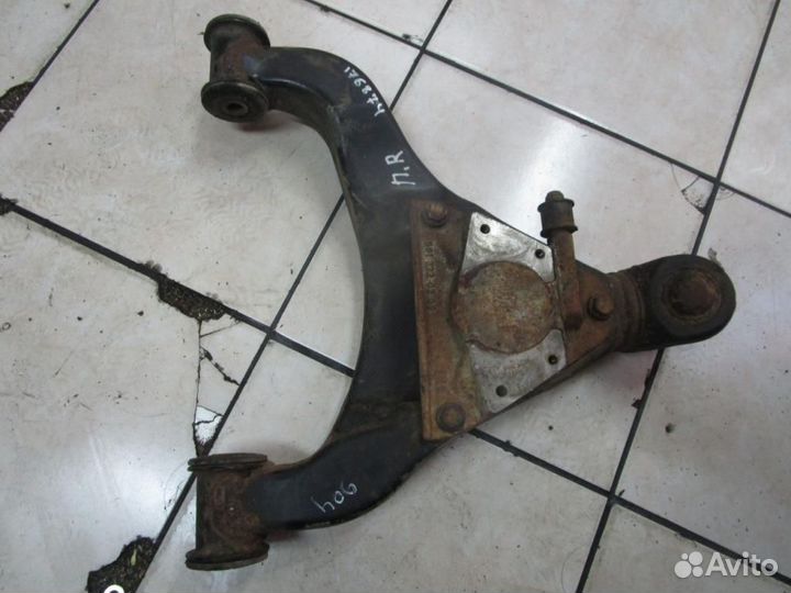 Рычаг передний нижний правый w904 Sprinter 612