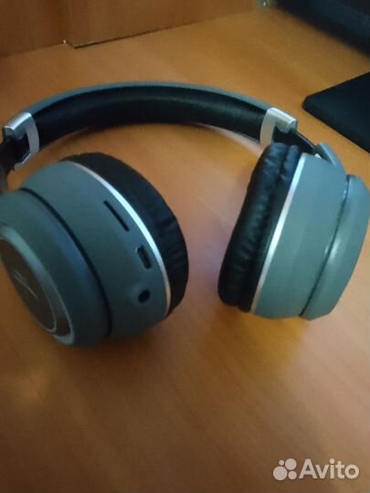 Беспроводные наушники