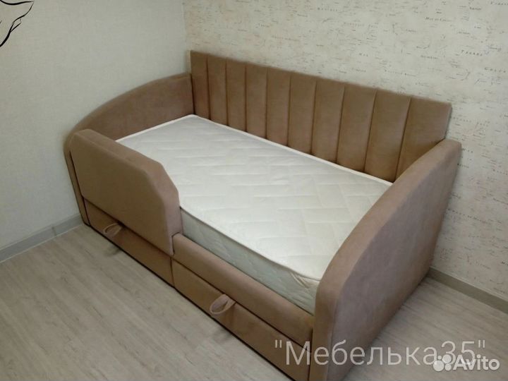 Диван-кровать с бортиком