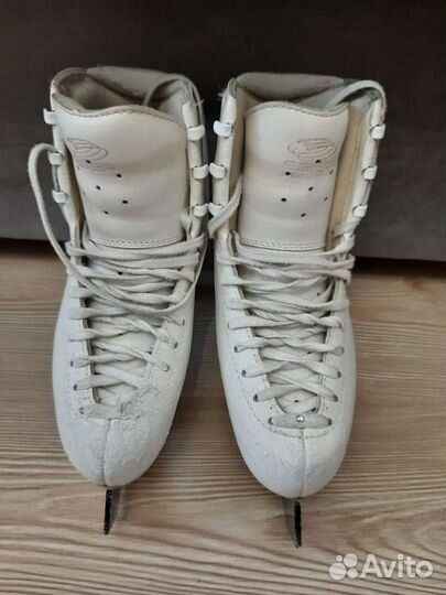 Коньки для фигурного катания edea