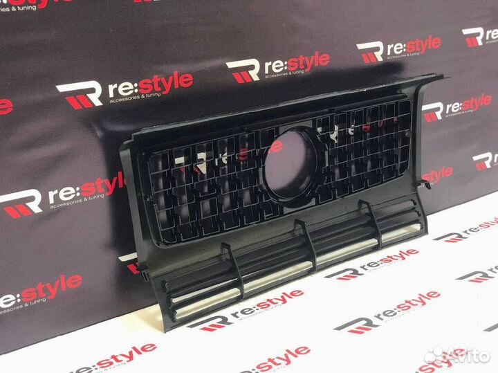 Решетка радиатора Mercedes G-Class W463 U440