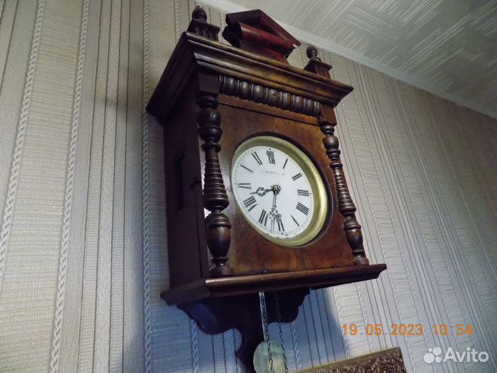 Часы Мозер настенные. Антиквариат