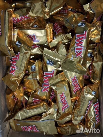 Продам коробку конфет