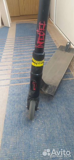 Трюковой самокат tech team infected