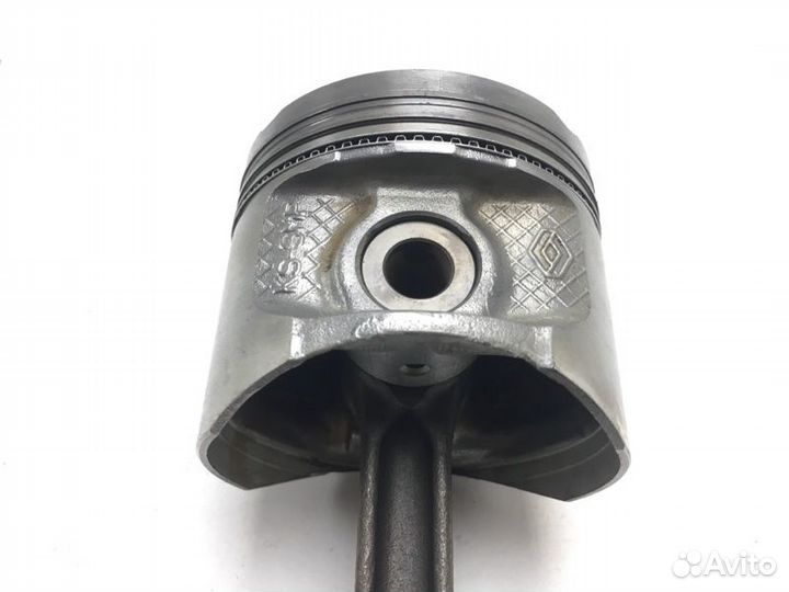 Поршень с шатуном Renault Megane KZ0U K4M 2008
