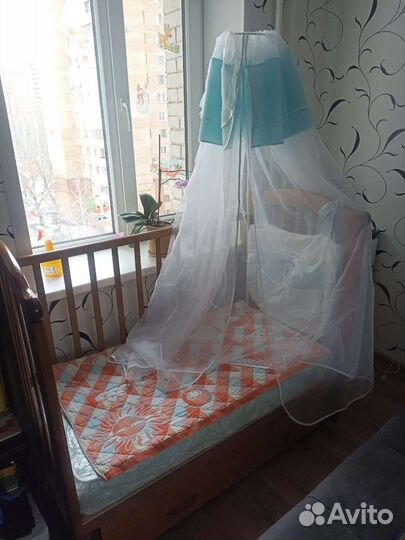 Кровать с балдахином