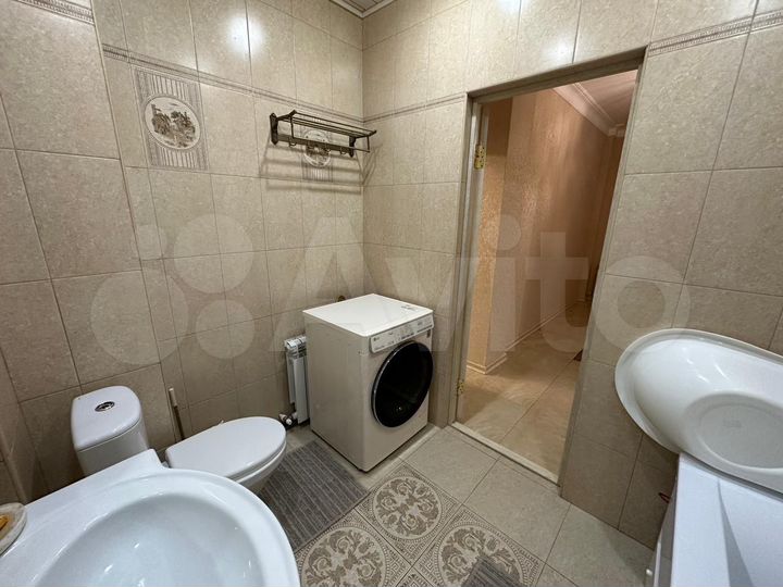 2-к. квартира, 76 м², 7/8 эт.