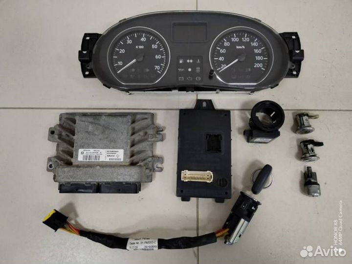 Б/У Замок зажигания (комплект) 248107719R, 8200