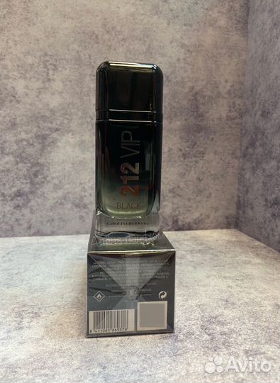 Carolina Herrera 212 Vip Black 100 ml Парфюм
