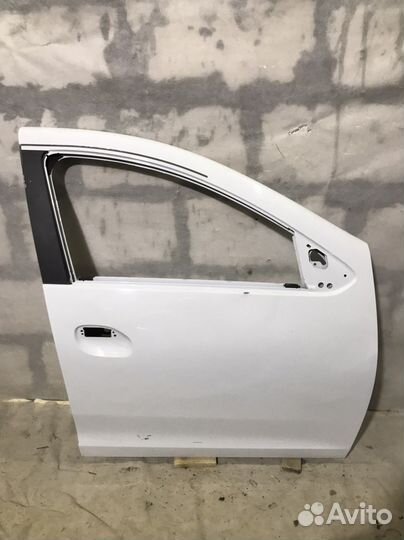 Дверь передняя правая Renault Duster 2 арт078