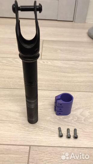 Вилка и зажим для самоката