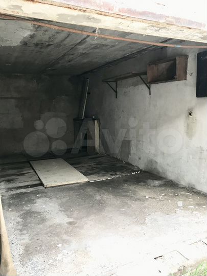 Гараж, > 30 м²