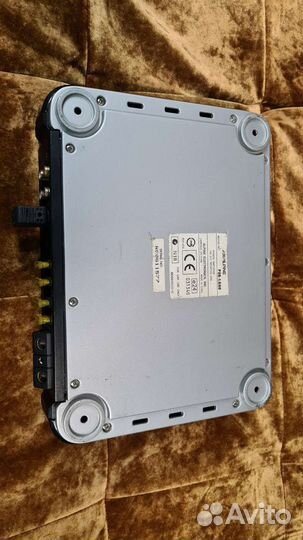 Сабвуфер и усилитель в автомобиль