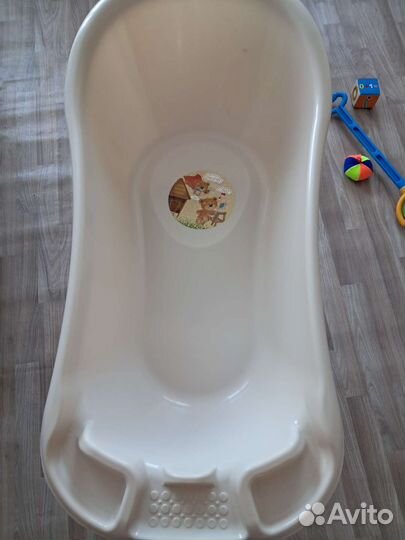 Ванночка для купания с горкой