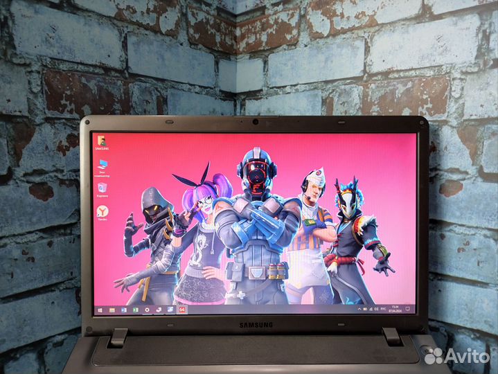 Шустрый ноутбук Samsung AMD A10/6Gb/HD7600M