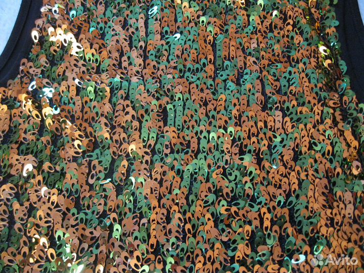 Платье с пайетками нарядное 42 44