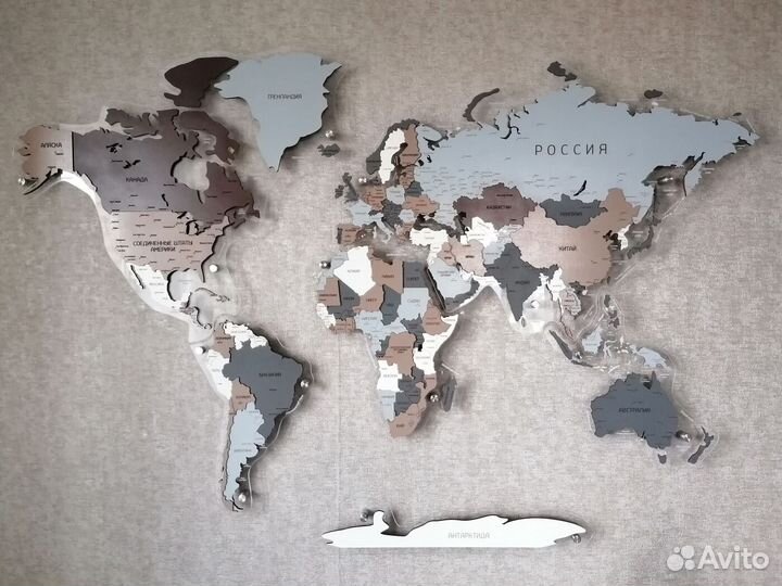 Деревянная карта мира на стену