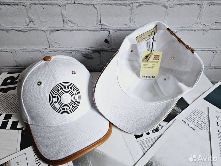 Бейсболка Burberry белая