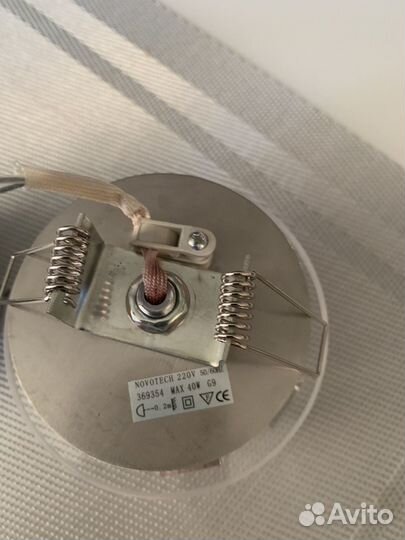 Светильник потолочный, галогеновые лампочки