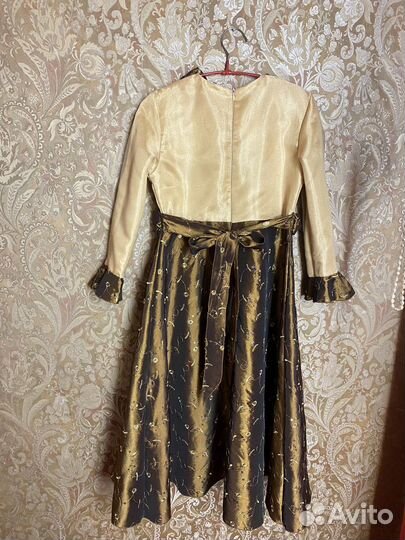 Платье праздничное на девочку 152