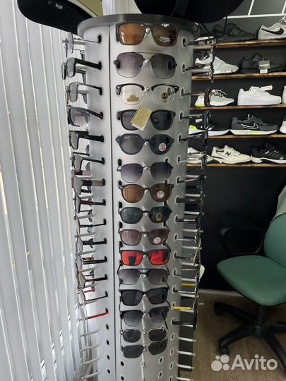 Солнцезащитные очки мужские и женские