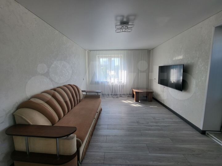 2-к. квартира, 53 м², 8/12 эт.