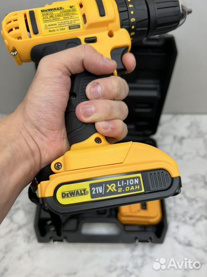 Шуруповерт 21v ударный dewalt