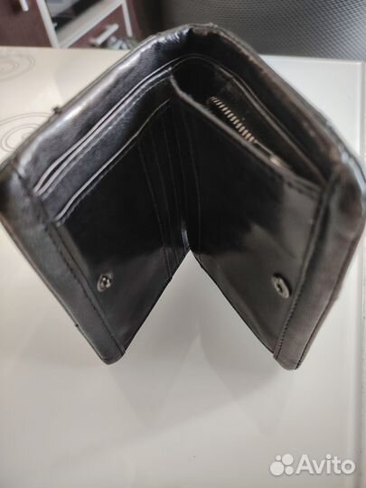 Мужское кожаное портмоне