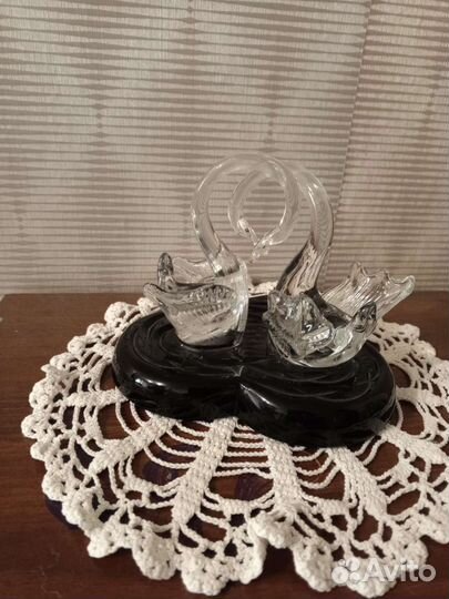 Статуэтка лебеди