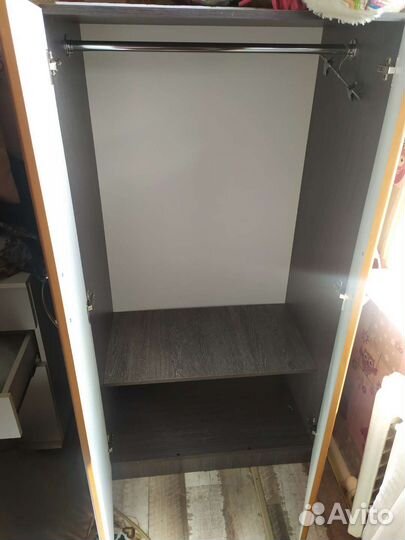 Шкаф