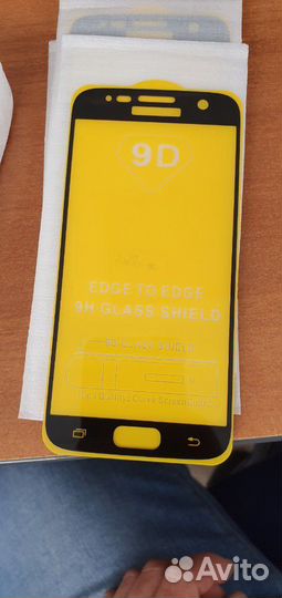 Чехлы и защитные стекла для смартфонов