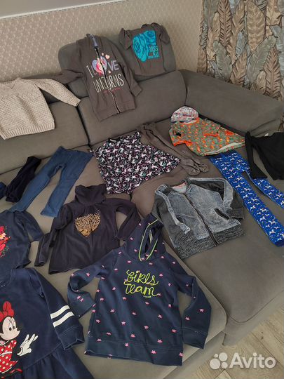Пакетом на девочку 104 фирменные вещи
