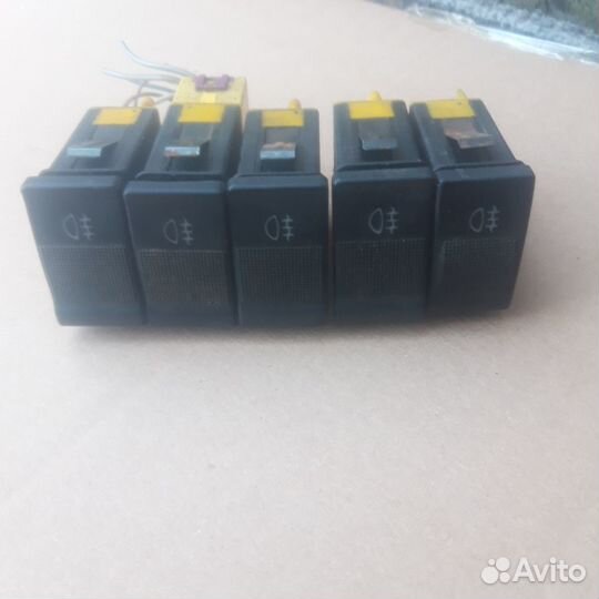 Кнопка противотуманок ауди 80 100 а4 б5