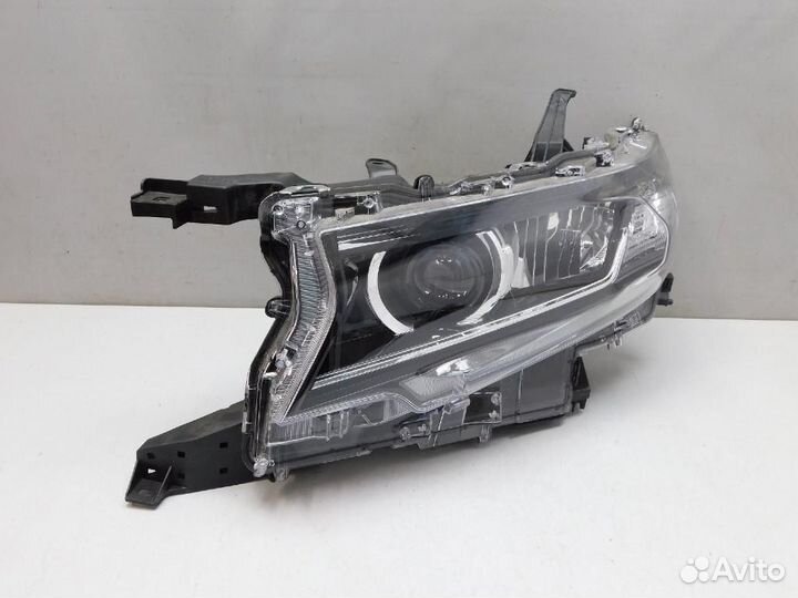 Фара левая Toyota Land Cruiser Prado