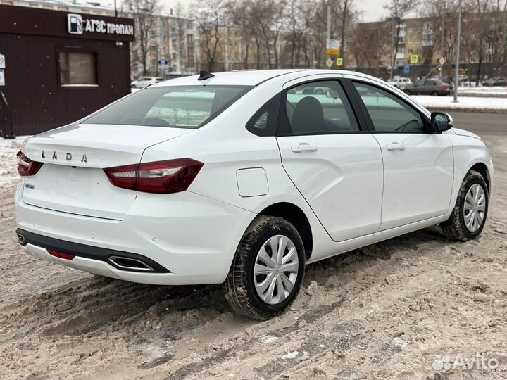 LADA Vesta 1.6 МТ, 2023, 2 200 км