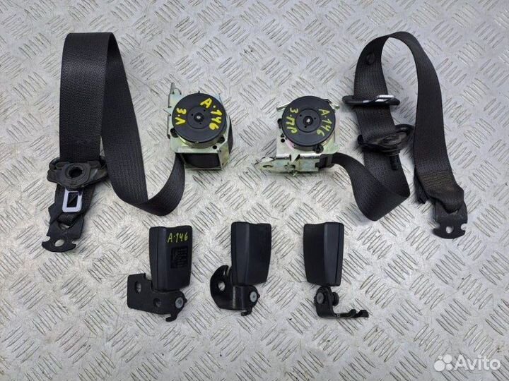 Ремень безопасности задний Opel Corsa D 1.0 Z10XEP