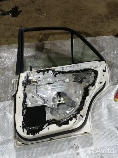 Дверь боковая Б/У B25D72020G