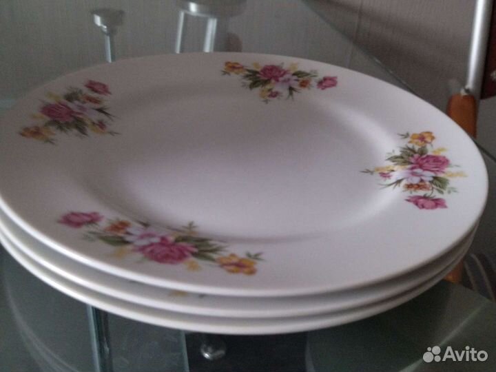 Тарелки, салатники, блюдо для оливок