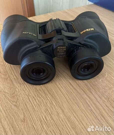Бинокль Nikon aculon a211
