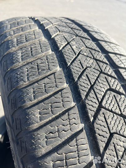 Pirelli Winter Sottozero 3 245/40 R19