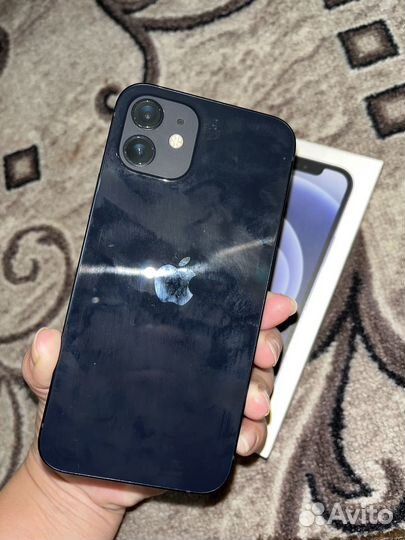 iPhone 12, 64 ГБ