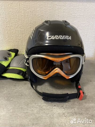 Горнолыжный шлем Carrera с очками и наколенниками