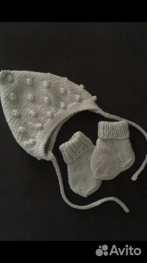 Шапочки и носочки с 0-6 месяцев ручная работа
