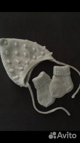 Шапочки и носочки с 0-6 месяцев ручная работа