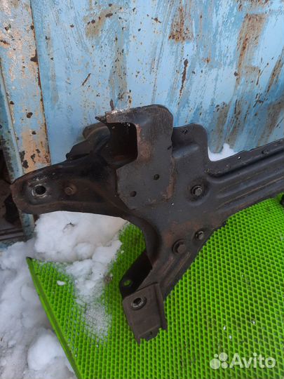 Подрамник Chery Amulet