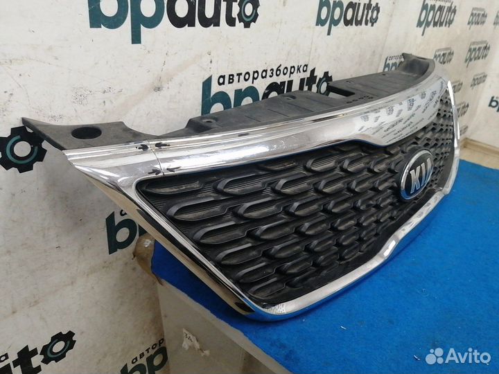 Решетка радиатора 86350-2P500 Kia Sorento II рест